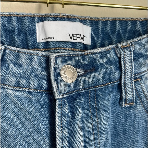 Vervet By Flying Monkey Medium Wash Distressed Split Hem Straight Leg Jeans - Picture 5 of 6